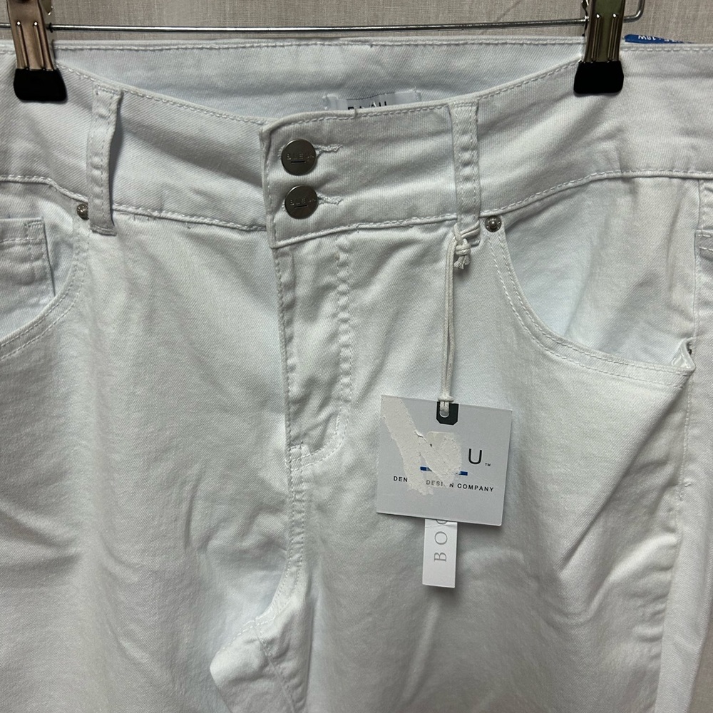 Women’s white denim bootcut jeans size 18W nwt cotton stretch - Picture 4 of 11